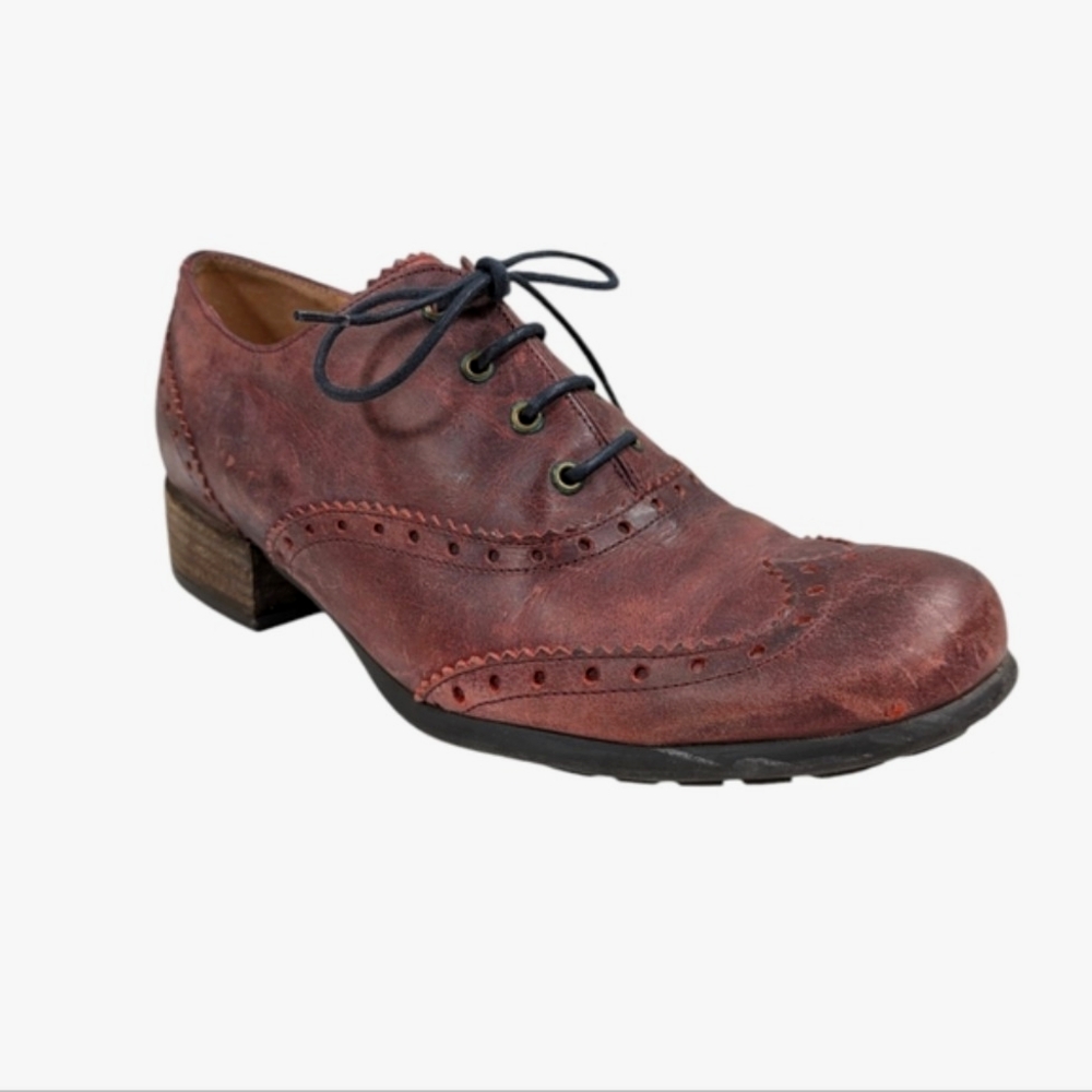 John Fluevog Rustic Burgundy Leather Wingtip Oxfords - Picture 2 of 12